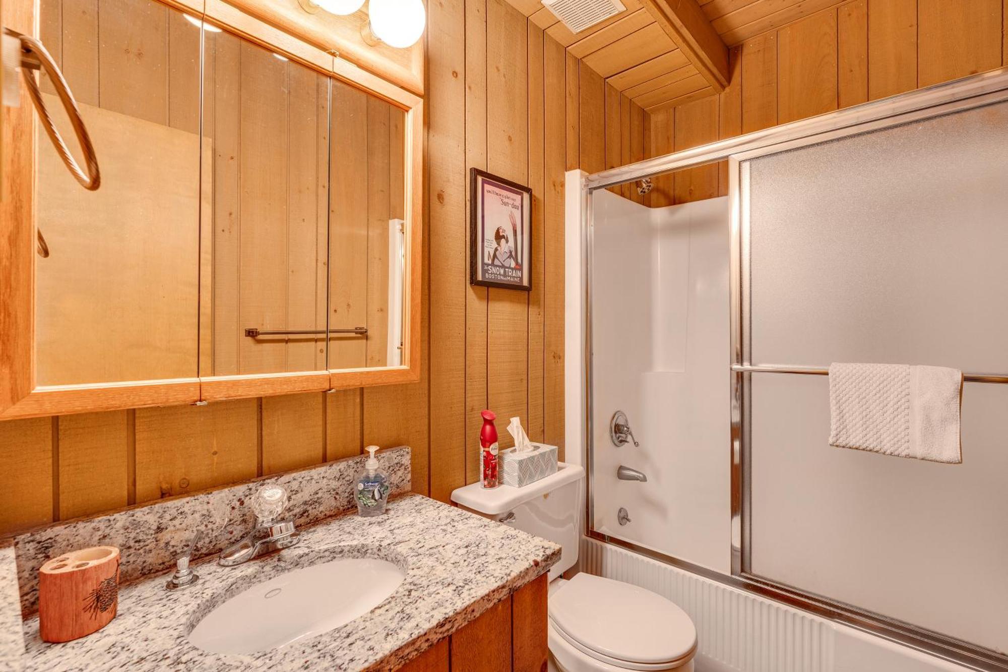All-Season Conway Condo With Gas Grill! North Conway Bagian luar foto