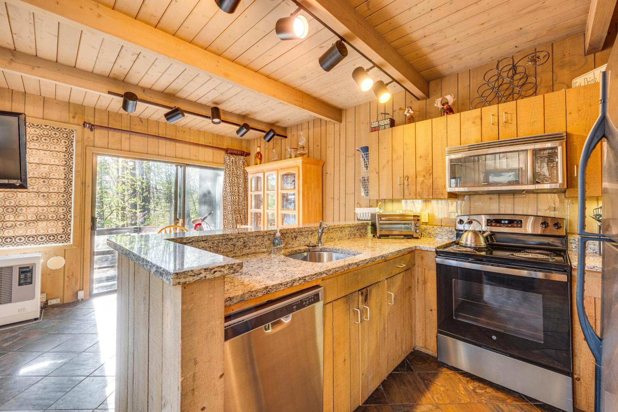All-Season Conway Condo With Gas Grill! North Conway Bagian luar foto